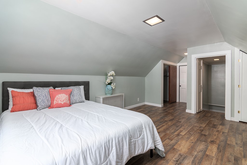 69 Delwood Road Warwick, RI 02889 - Photo 23 of 31 2nd floor bedroom with expansion potential