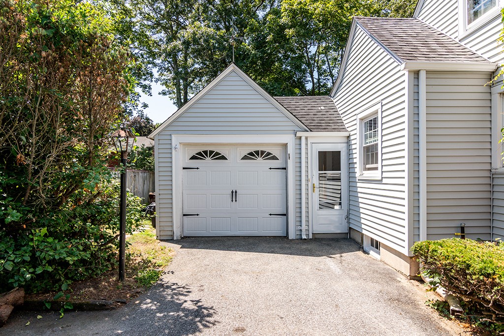 69 Delwood Road Warwick, RI 02889 - Photo 26 of 31