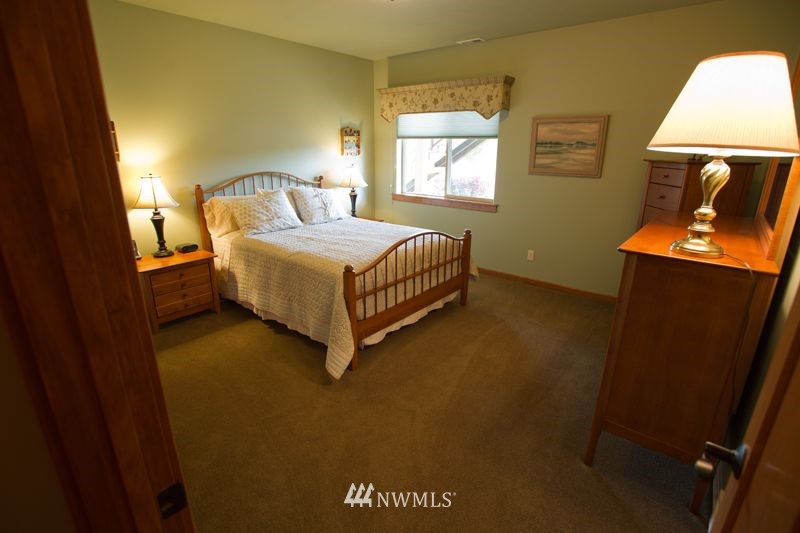 1512 North Rim View Street Spokane, WA 99224 - Photo 4 of 6 Gallery Image 4