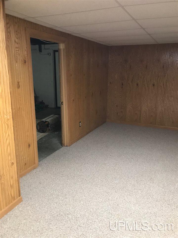 8502 M.5 Road Gladstone, MI 49837 - Photo 25 of 33