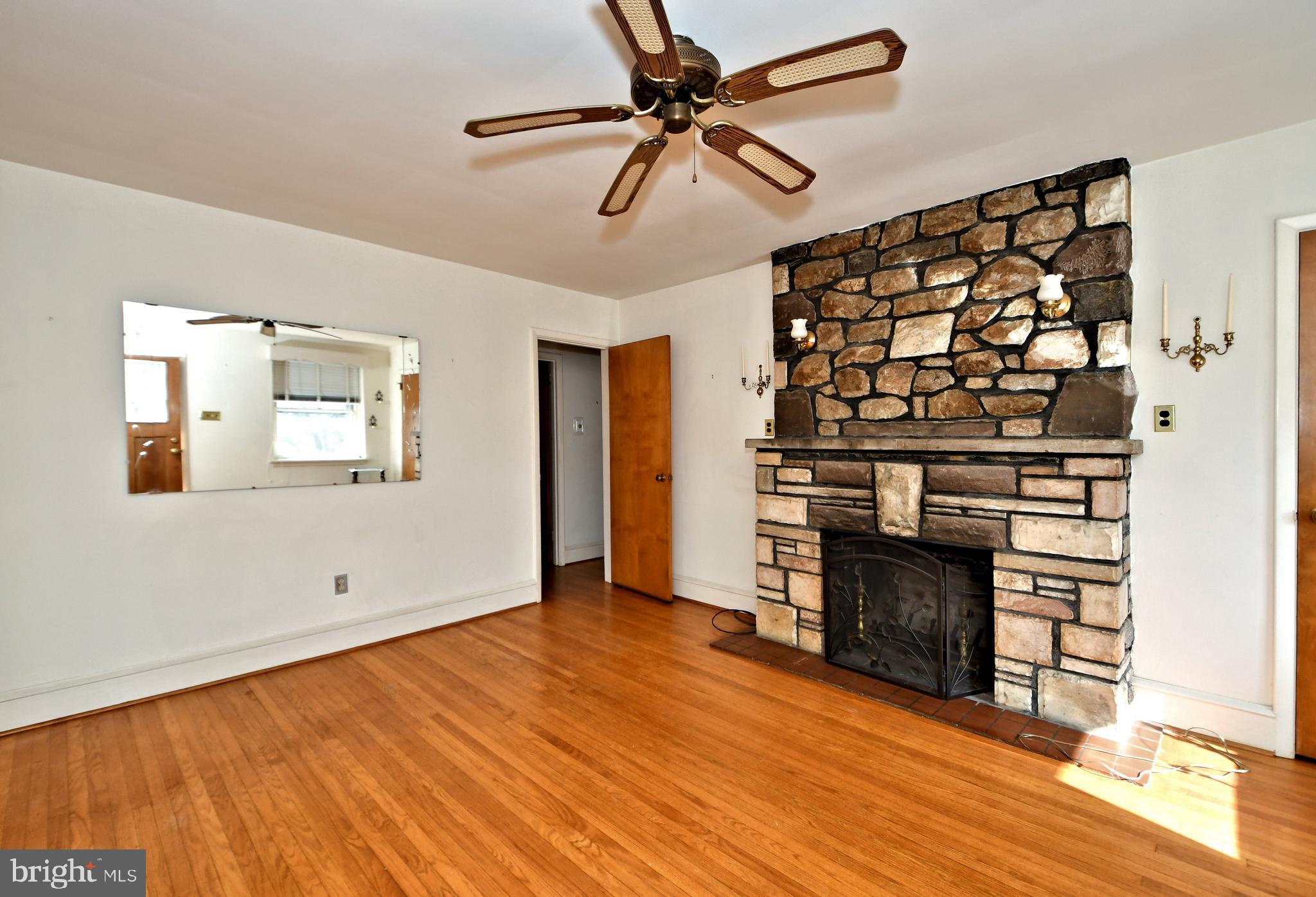 625 Cheswick Road Philadelphia, PA 19128 - Photo 4 of 24