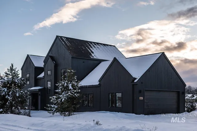 $1,200,000 | 1047 Kaitlyn Loop, McCall, ID 83638