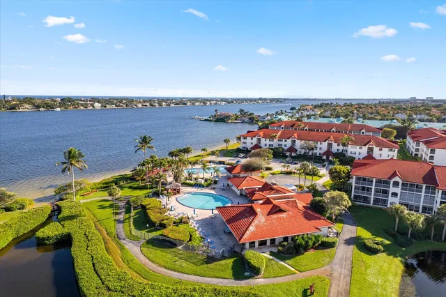 $355,000 | 110 Half Moon Circle, Unit C1, Hypoluxo, FL 33462