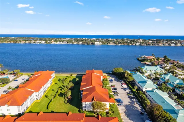 $355,000 | 110 Half Moon Circle, Unit C1, Hypoluxo, FL 33462