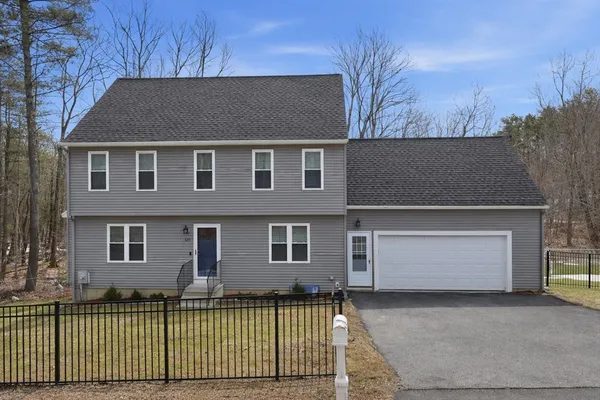 $4,050 | 129 Quinapoxet Street, Holden, MA 01522