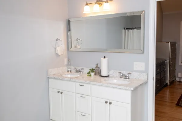 $4,050 | 129 Quinapoxet Street, Holden, MA 01522