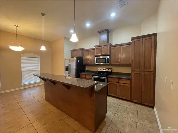 $1,350 | 2715 Mimosa Street, Unit 12, Mission, TX 78574