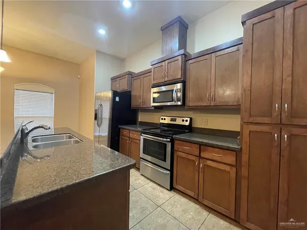 $1,350 | 2715 Mimosa Street, Unit 12, Mission, TX 78574