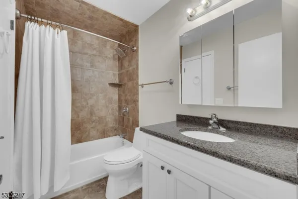 $2,600 | 32 Wood Duck Court, Hackettstown, NJ 07840