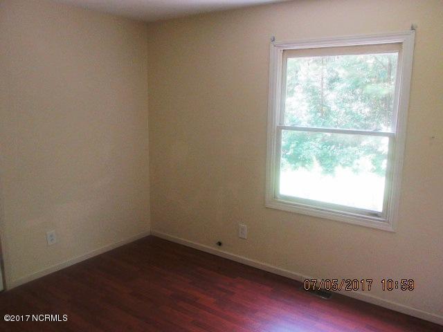 401 Becton Road Havelock, NC 28532 - Photo 9 of 14 401 Becton Office
