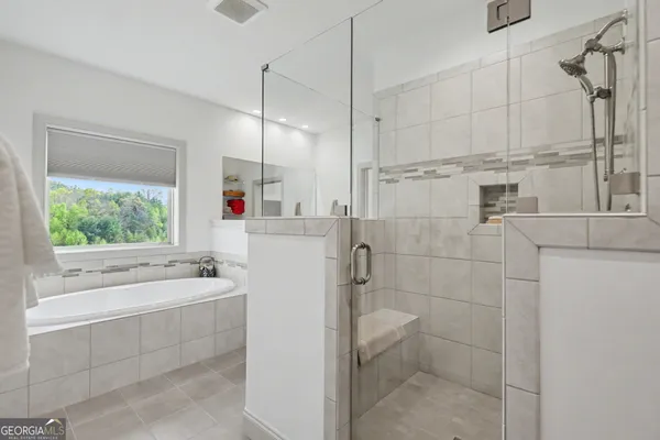 $650,000 | 100 Deacons Way, Franklin, NC 28734