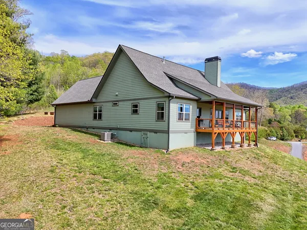 $650,000 | 100 Deacons Way, Franklin, NC 28734