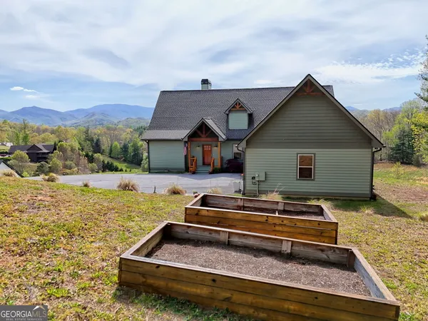 $650,000 | 100 Deacons Way, Franklin, NC 28734