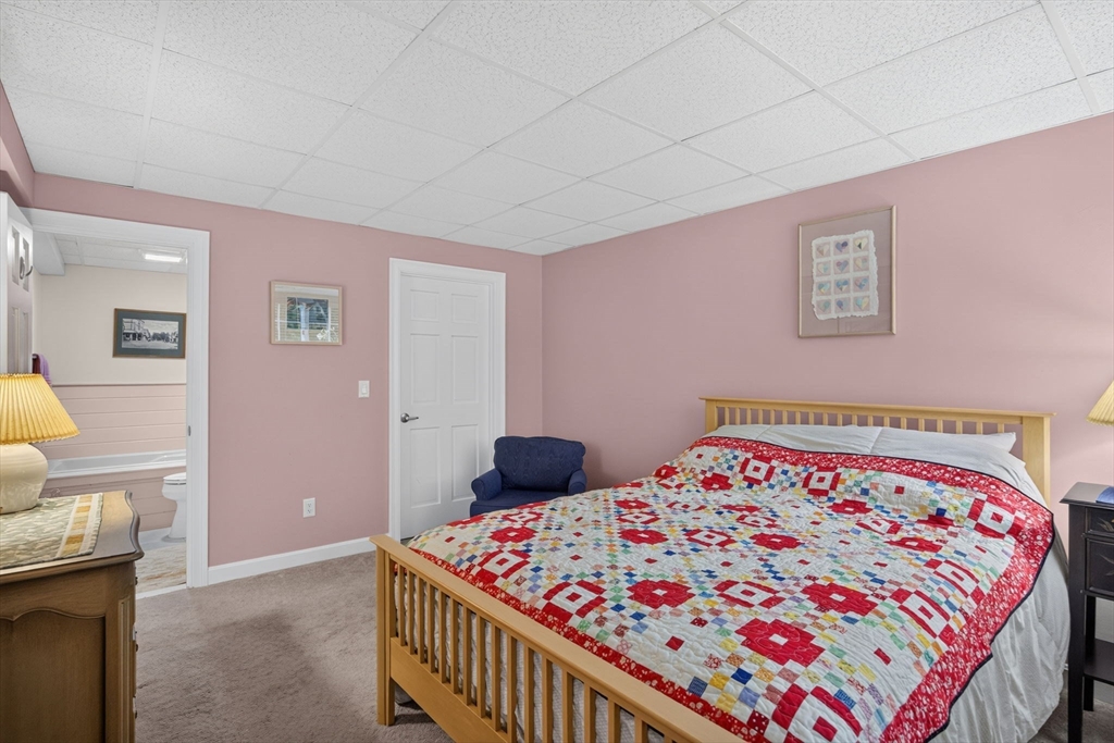 8 Elizabeth Circle, Unit 8 Mashpee, MA 02649 - Photo 23 of 34 Gallery Image 23