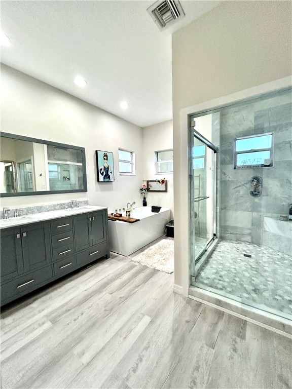 610 East Pointe Ct Southwest  