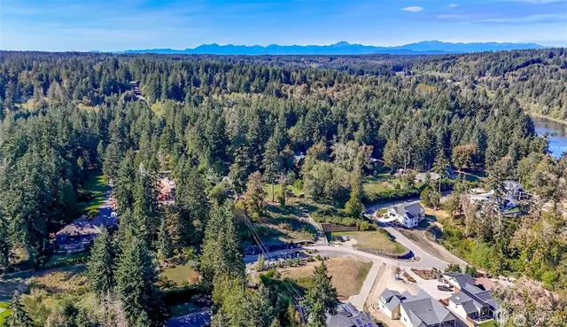 $299,999 | 14295 Olalla Crest Lane Southeast, Unit M, Olalla, WA 98359