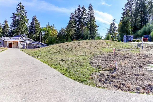 $299,999 | 14295 Olalla Crest Lane Southeast, Unit M, Olalla, WA 98359