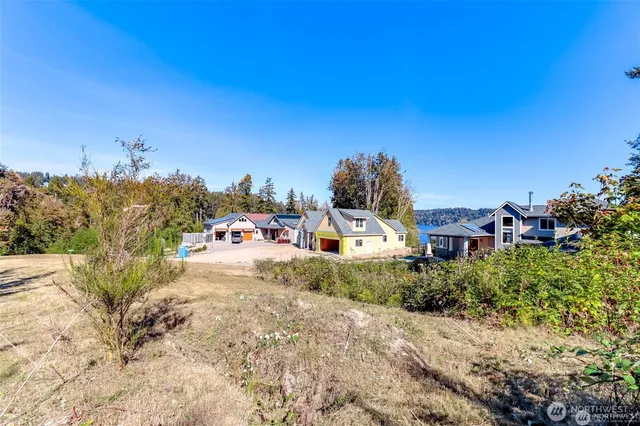 $299,999 | 14295 Olalla Crest Lane Southeast, Unit M, Olalla, WA 98359