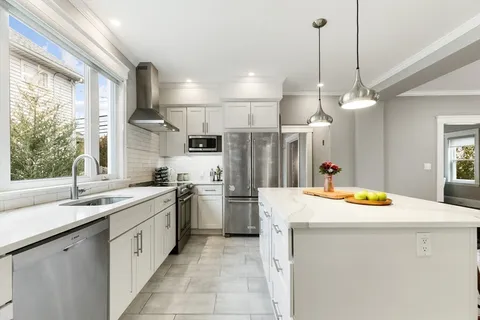 $1,425,000 | 52 Warren Street, Arlington, MA 02474