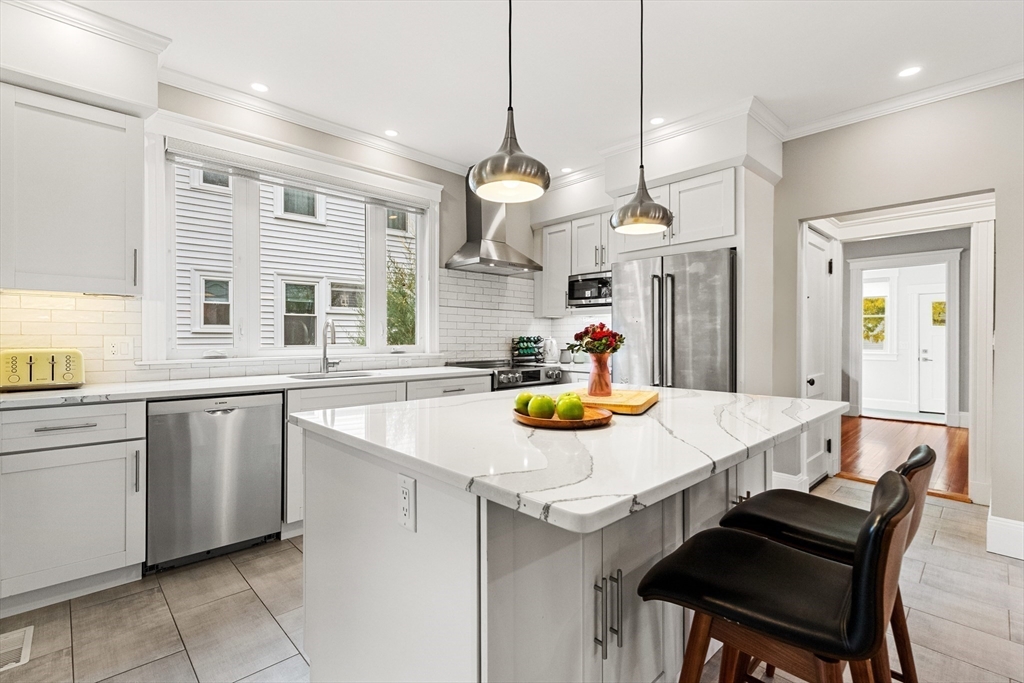 52 Warren Street Arlington, MA 02474 - Photo 13 of 26