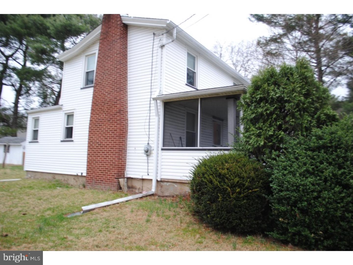441 Beverly Rancocas Road Willingboro, NJ 08046 - Photo 3 of 17