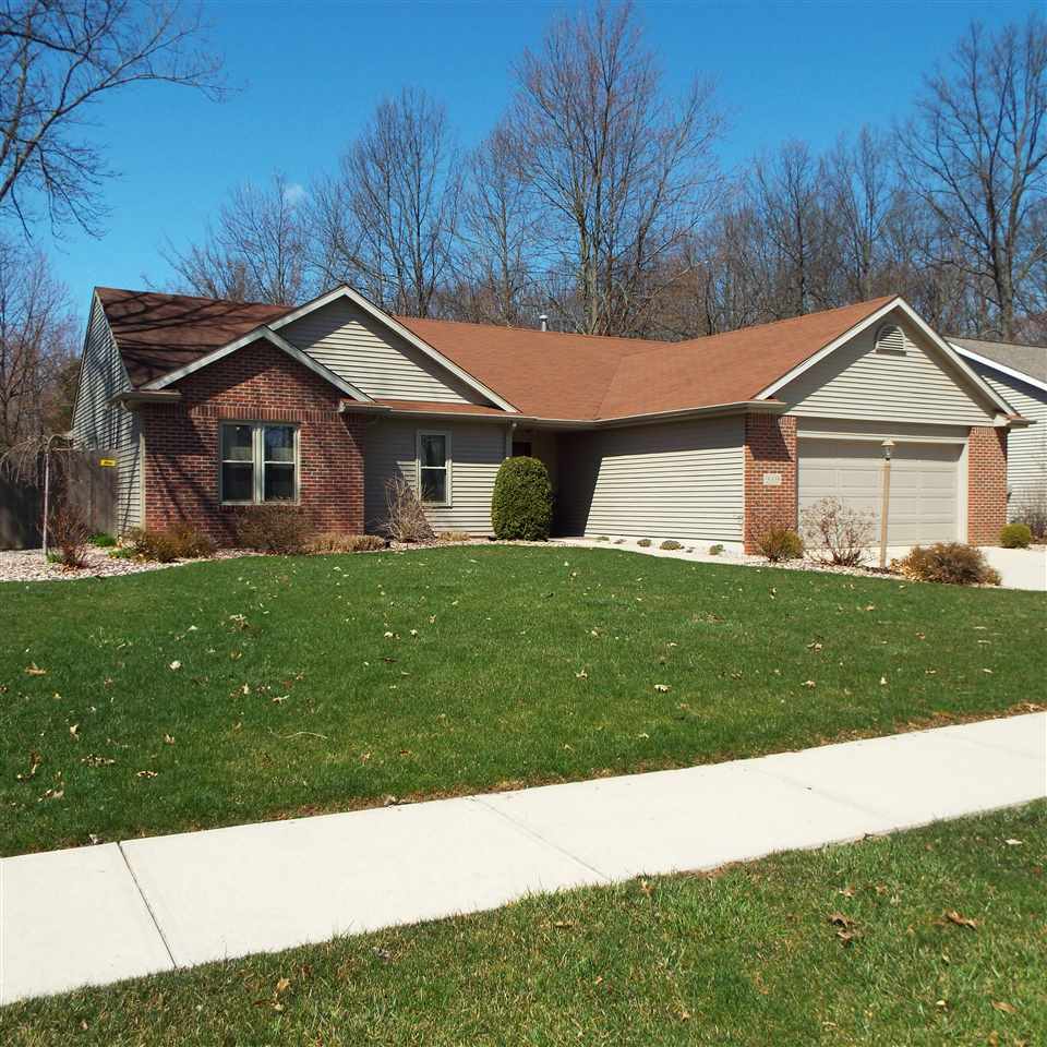 9009 Pretty Ridge Court Fort Wayne, IN 46825 - Photo 1 of 36