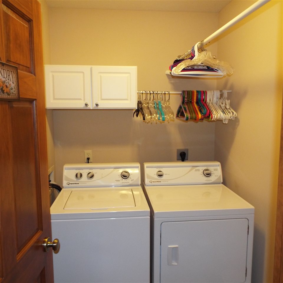 9009 Pretty Ridge Court Fort Wayne, IN 46825 - Photo 11 of 36