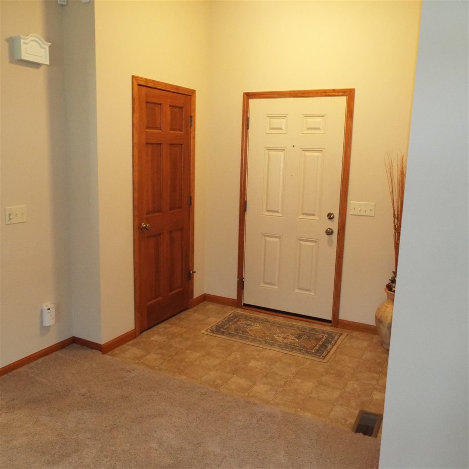 9009 Pretty Ridge Court Fort Wayne, IN 46825 - Photo 12 of 36