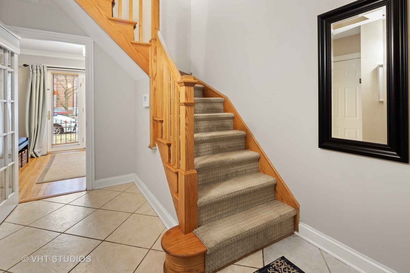 1350 West Byron Street, Unit 2 Chicago, IL 60613 - Photo 2 of 17