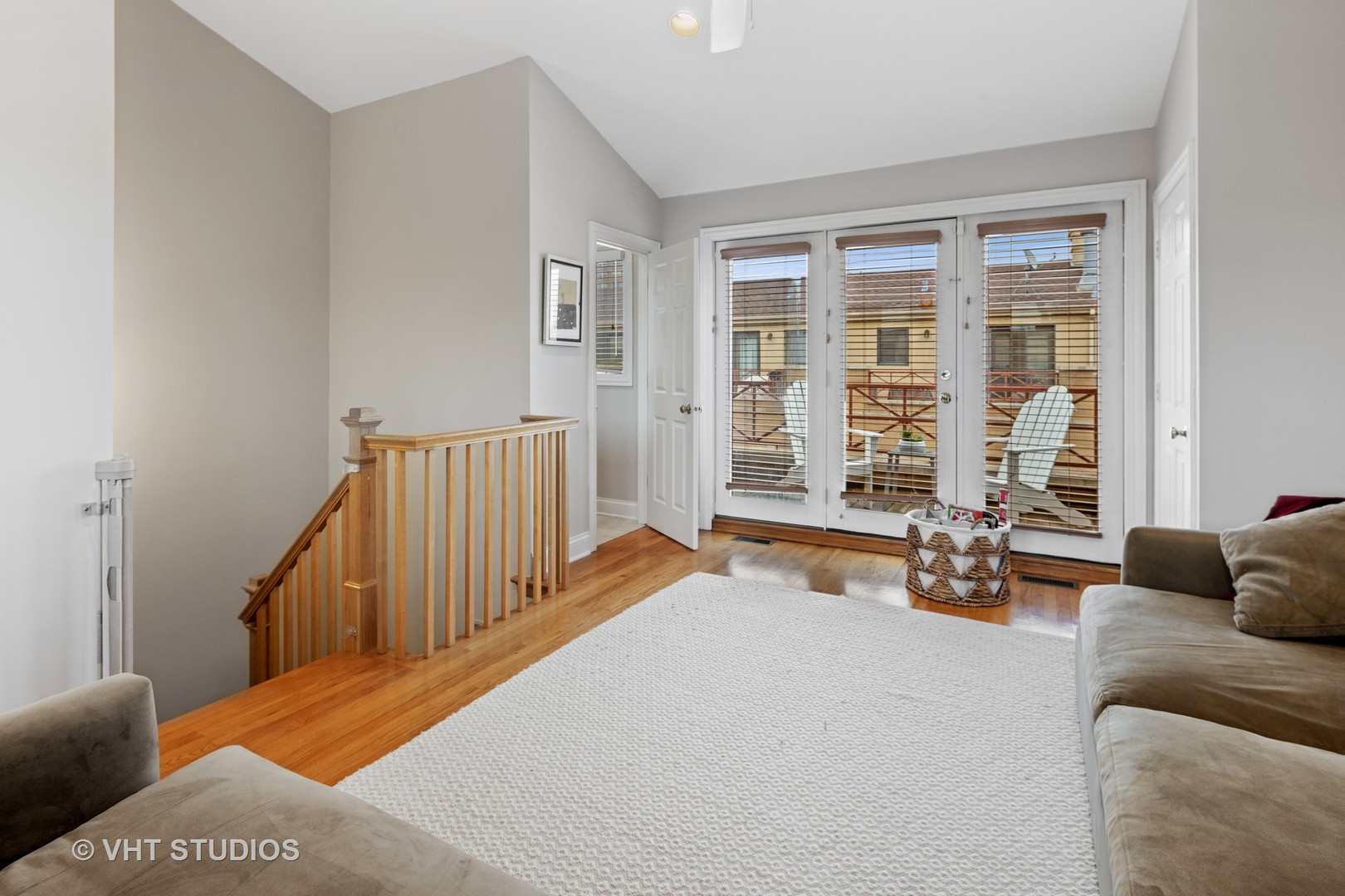 1350 West Byron Street, Unit 2 Chicago, IL 60613 - Photo 14 of 17