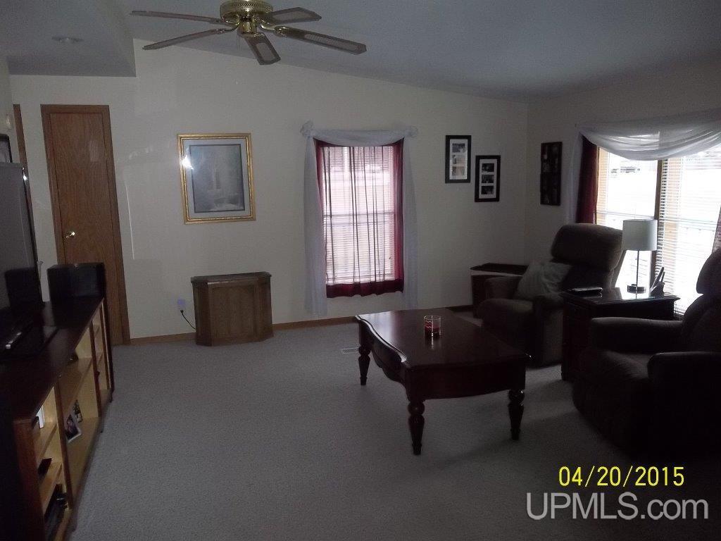 5001 Danforth Road Escanaba, MI 49829 - Photo 7 of 15