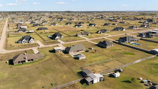 $489,900 | 6033 Berry Ridge Lane, Joshua, TX 76058