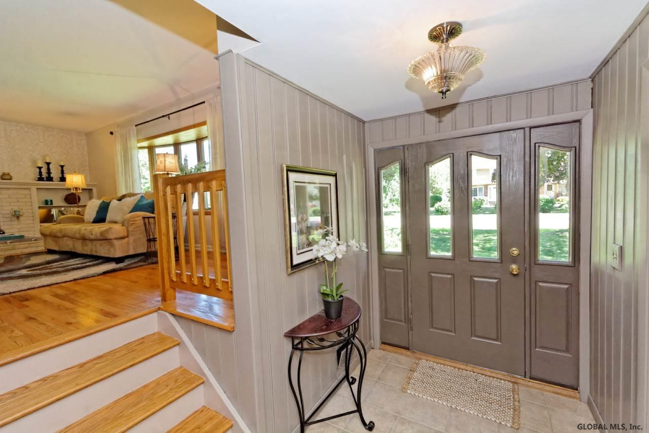 18 Rosemere Road Ballston Lake, NY 12019 - Photo 3 of 25 Photo 3
