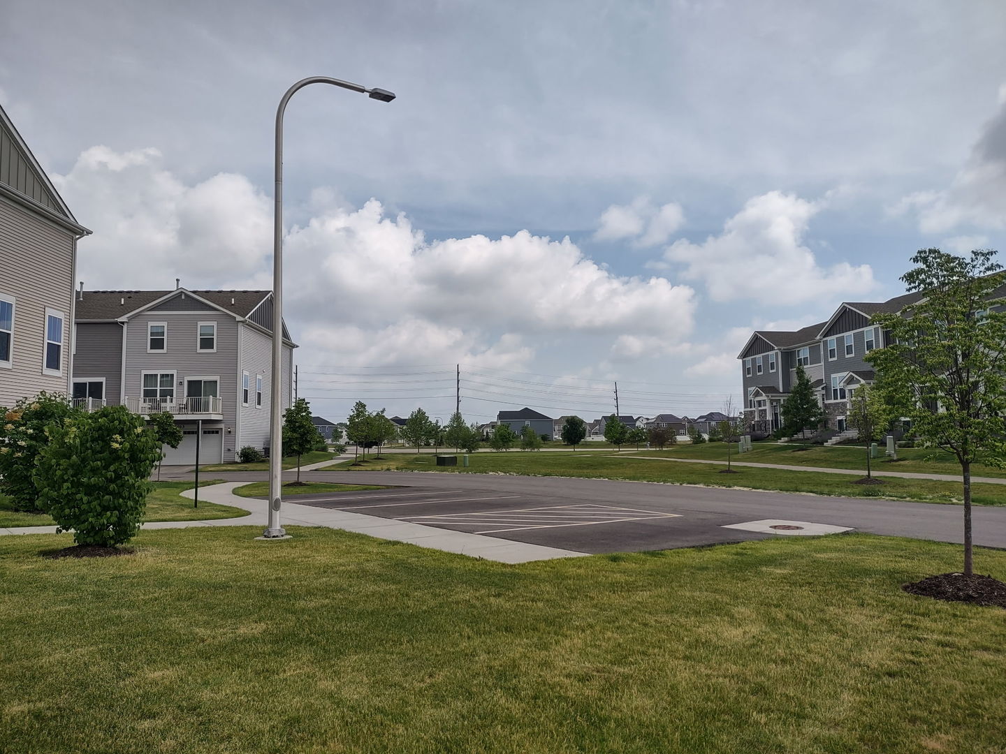 1039 Atterberg Road South Elgin, IL 60177 - Photo 3 of 17