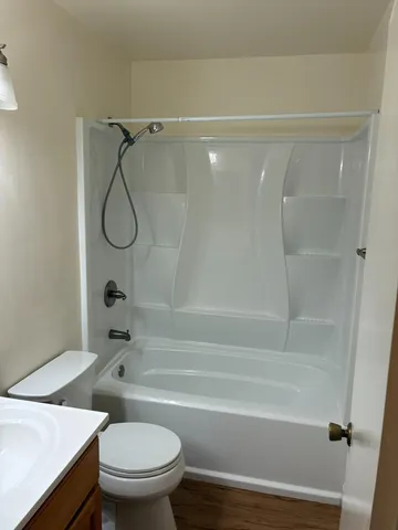 $2,100 | 109 Piccadilly Place, Unit E, San Bruno, CA 94066