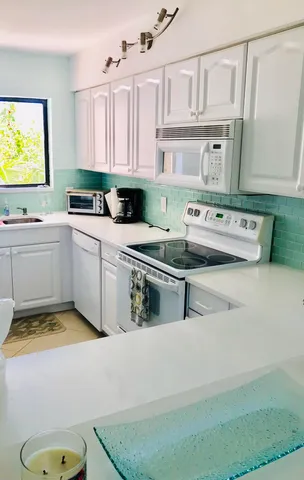 $14,000 | 420 Celestial Way, Unit 301, Juno Beach, FL 33408