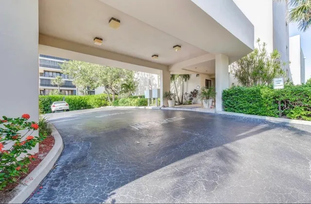 $14,000 | 420 Celestial Way, Unit 301, Juno Beach, FL 33408