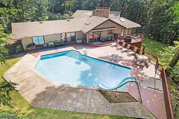 $1,299,000 | 18 Horizon Drive, Mendham, NJ 07945