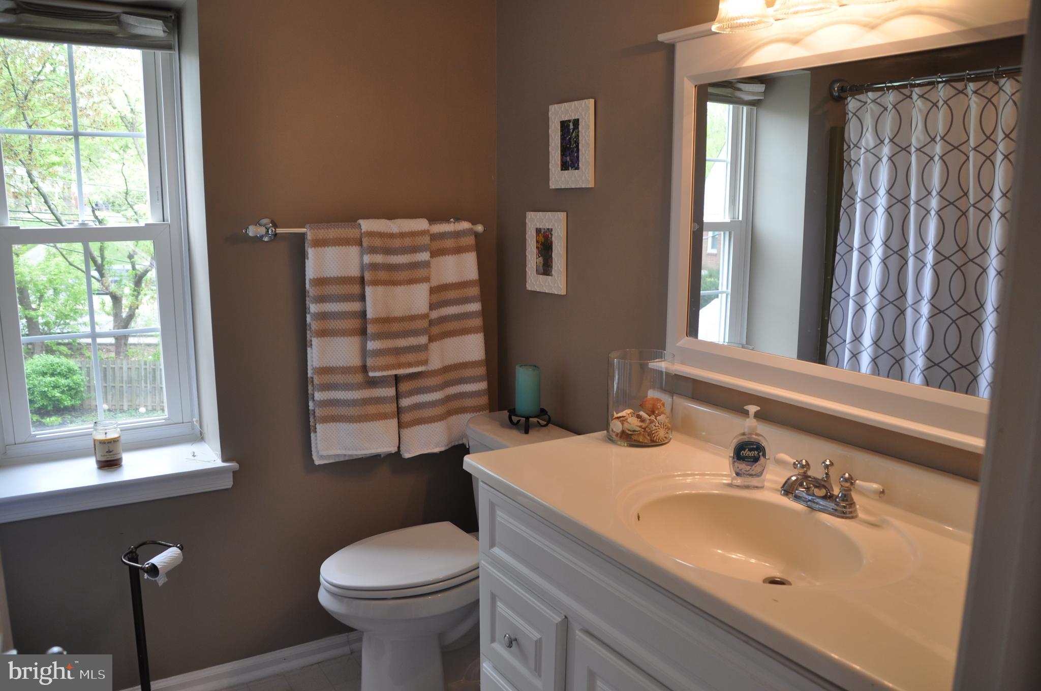 142 Old State Road Springfield, PA 19064 - Photo 46 of 50 Hall Bathroom
