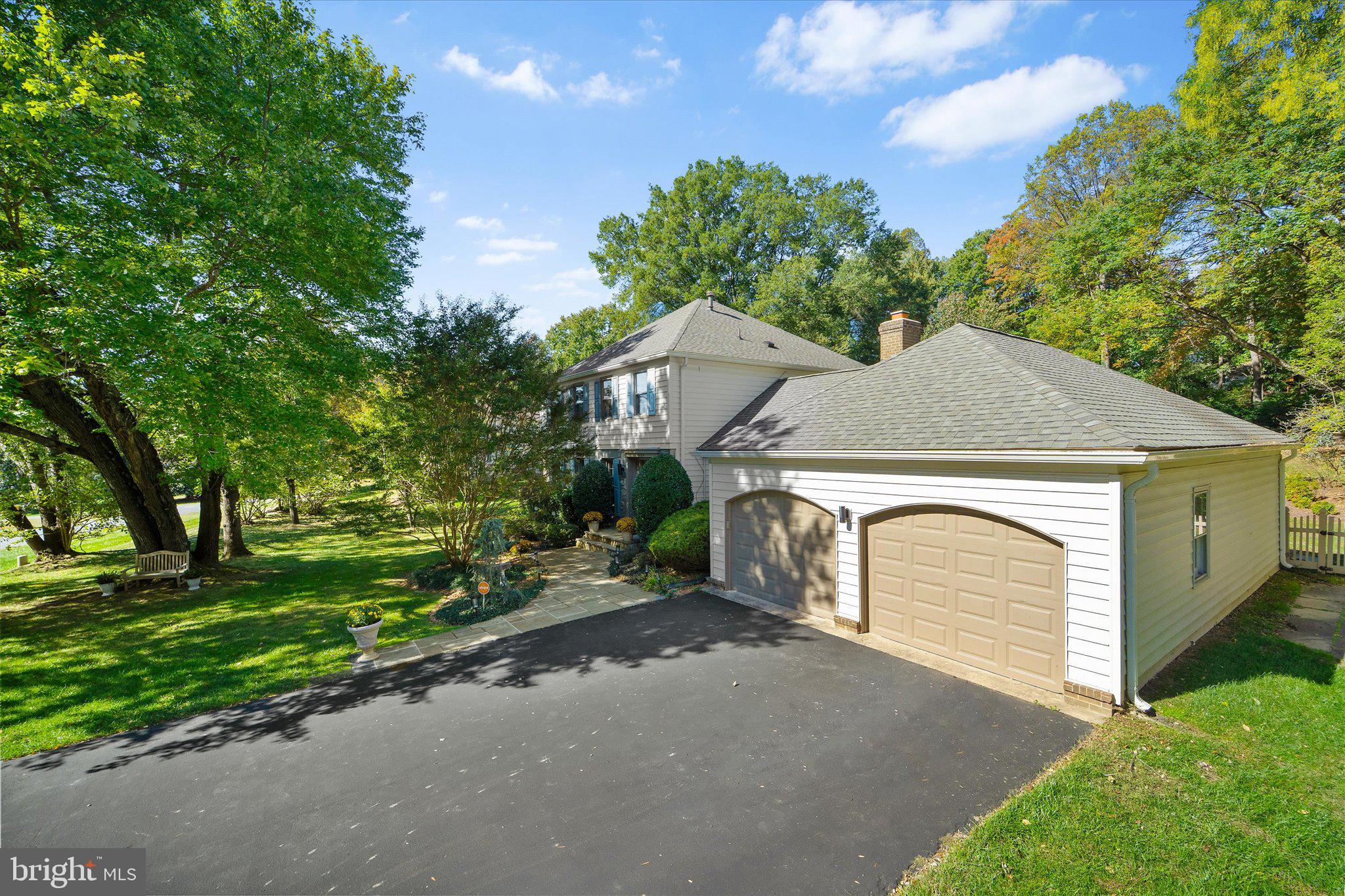 15104 Winstead Lane Silver Spring, MD 20905 - Photo 3 of 56 Gallery Image 3