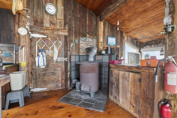 $575,000 | 109 Bakers Island, Salem, MA 01970