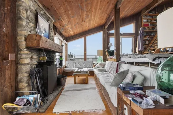 $575,000 | 109 Bakers Island, Salem, MA 01970