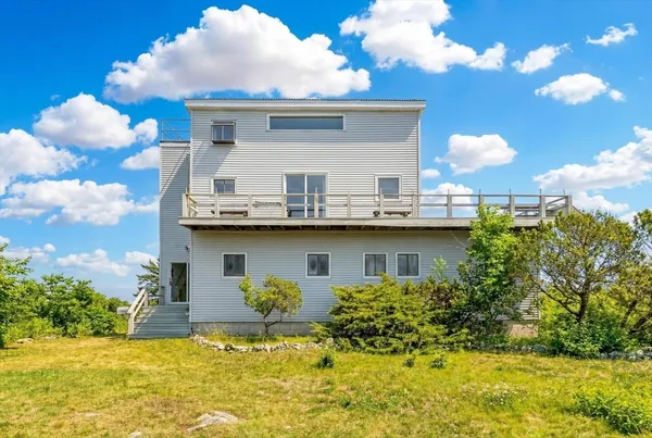 $575,000 | 109 Bakers Island, Salem, MA 01970