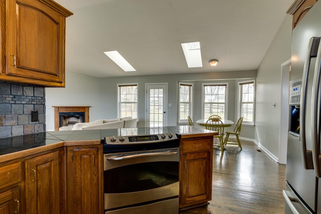 1656 Darks Mill Road Columbia, TN 38401 - Photo 12 of 29 Gallery Image 12