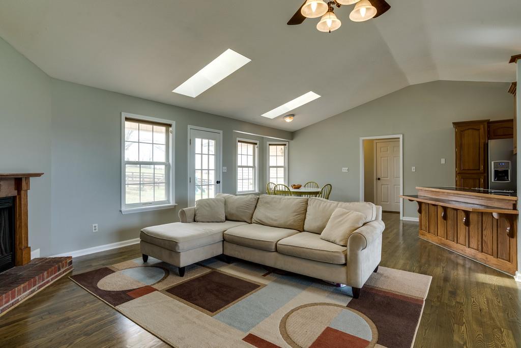 1656 Darks Mill Road Columbia, TN 38401 - Photo 7 of 29 Gallery Image 7