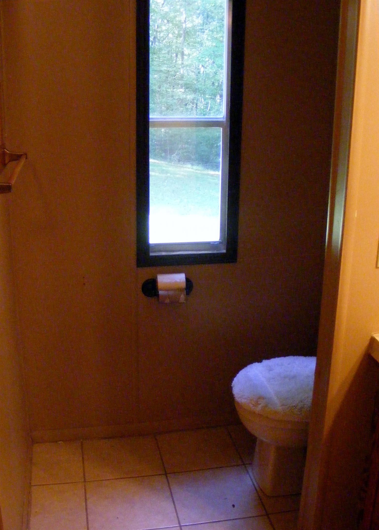 1075 Bloom Landing Road Charlotte, TN 37036 - Photo 11 of 14 Gallery Image 11