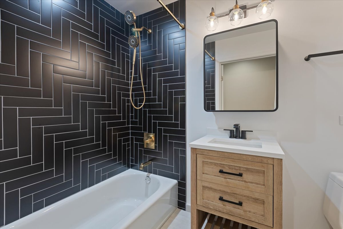 222 South Racine Avenue, Unit 408 Chicago, IL 60607 - Photo 14 of 22