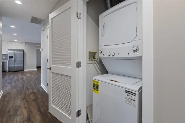 $4,450 | 222 South Racine Avenue, Unit 408, Chicago, IL 60607