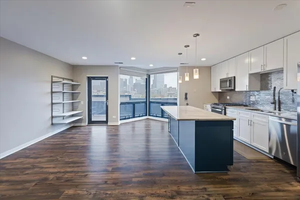 $4,450 | 222 South Racine Avenue, Unit 408, Chicago, IL 60607