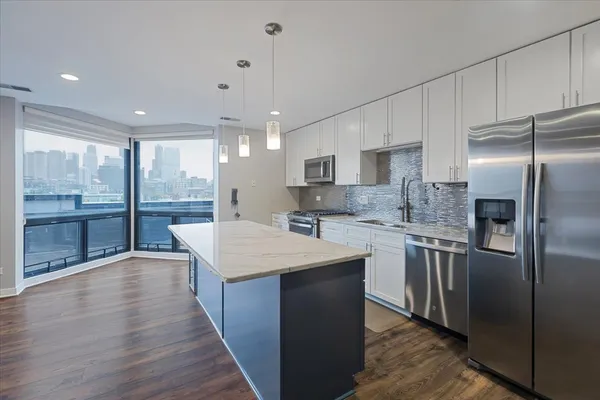 $4,450 | 222 South Racine Avenue, Unit 408, Chicago, IL 60607